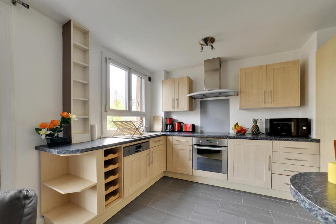 Chic Apart With Parking Apartment Saint-Denis  Exterior photo